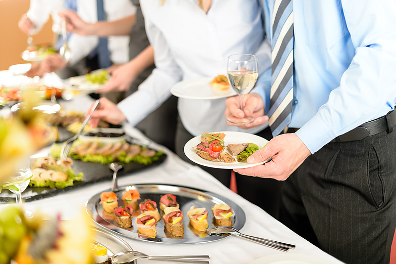 Read more about the article Professional Caterers: Allowing You to Enjoy Your Event
