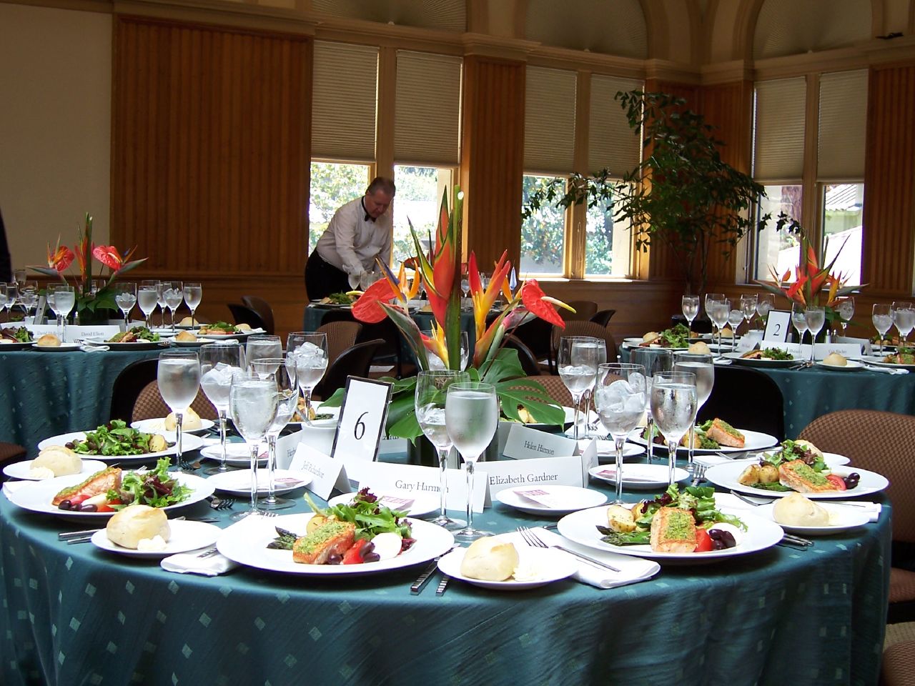 Read more about the article Wedding Catering Package Options
