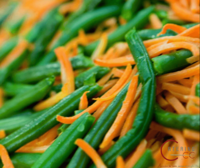 Steamed Green Beans w/ Matchstick Carrots